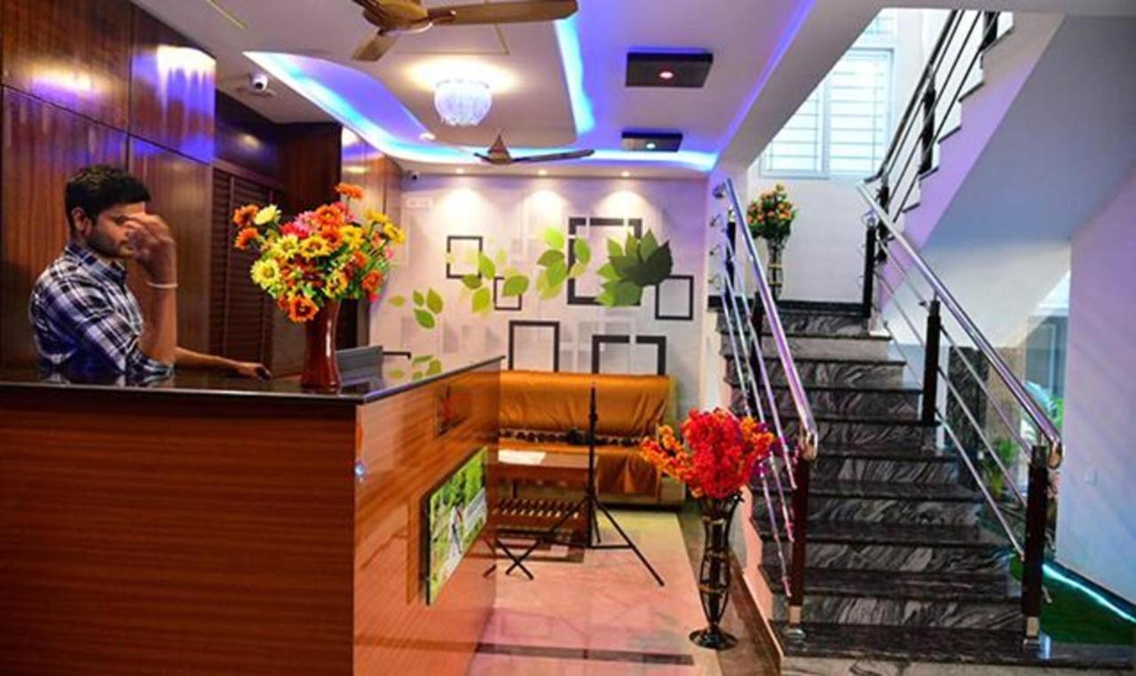 Fabhotel Nb Venkateswara Grand Inn Tirupati Exteriör bild